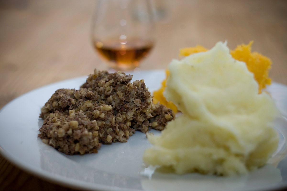 ‘Address To A Haggis’ by Robert Burns