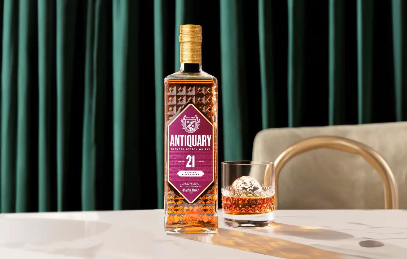Review | Antiquary 21 Years Old