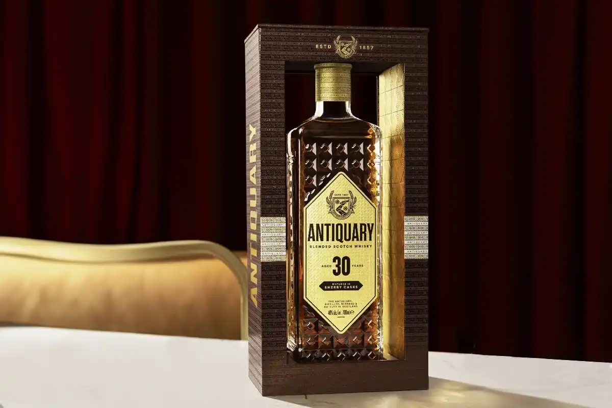 Review | Antiquary 30 Years Old